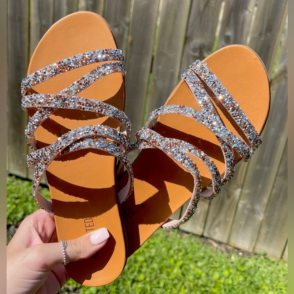 Sandals - Picture 3 of 3